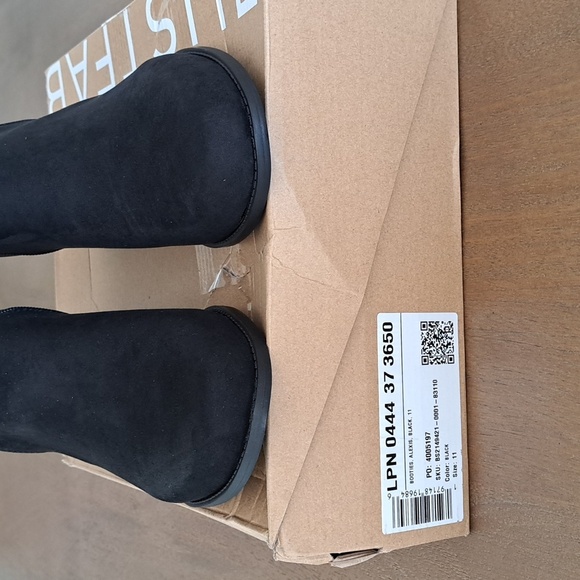 JustFab  Alexis Ankle Boot - Color: Black - Size: 11 - Picture 3 of 9